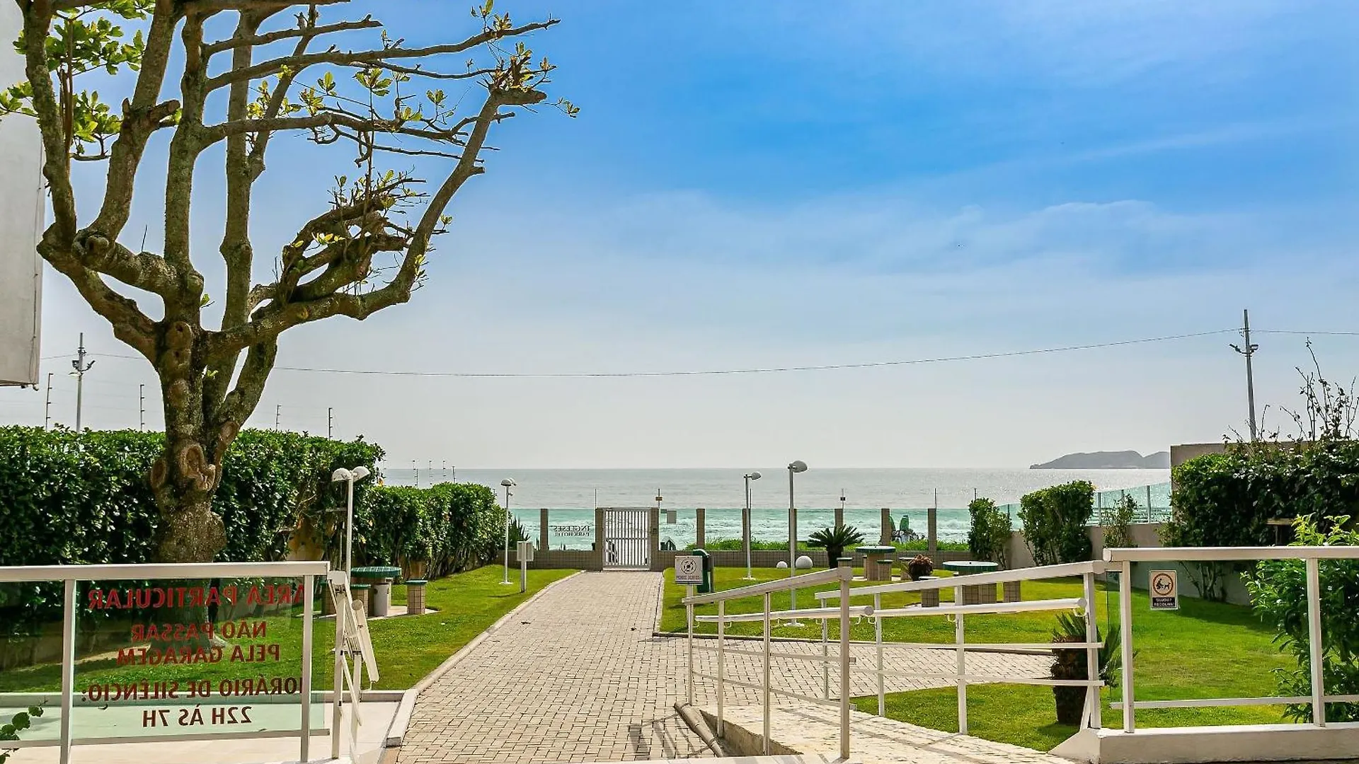 Apto Em Condominio Pe Na Areia, C/ Piscina Mhr308 Florianopolis Apartment